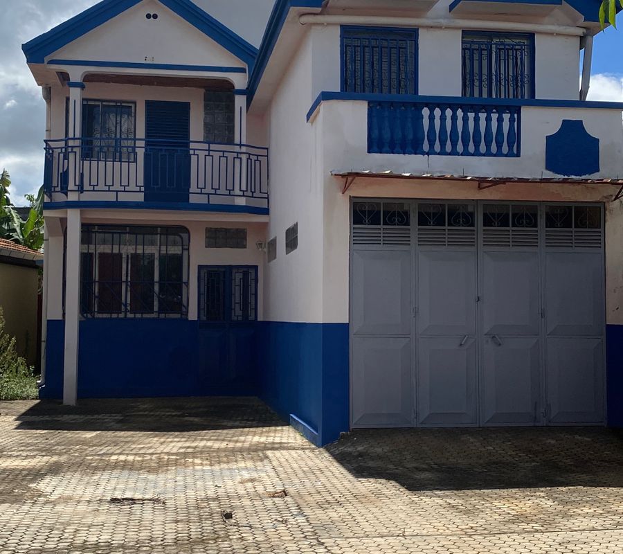Maison à vendre Ambohidratrimo