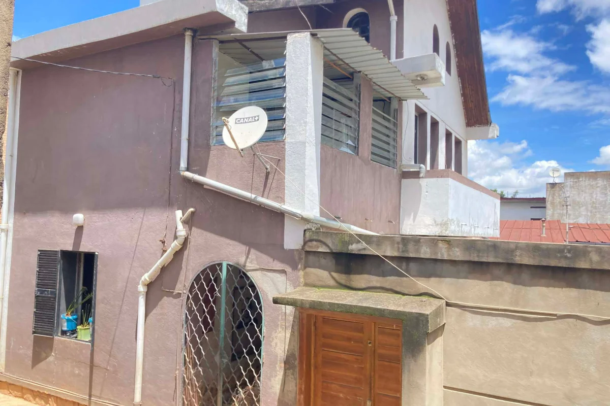 Villa F7 à vendre – Antaninandro