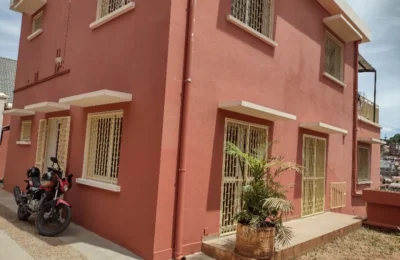 Villa F4 à louer – Ivandry